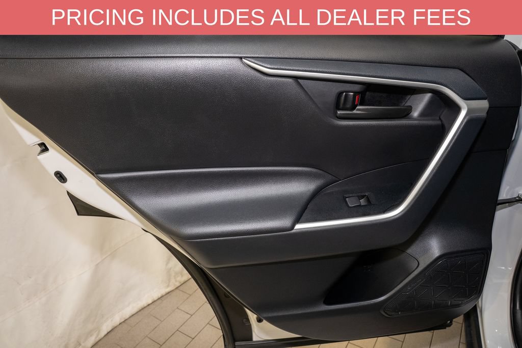 Certified 2025 Toyota RAV4 LE AWD/4WD image 8