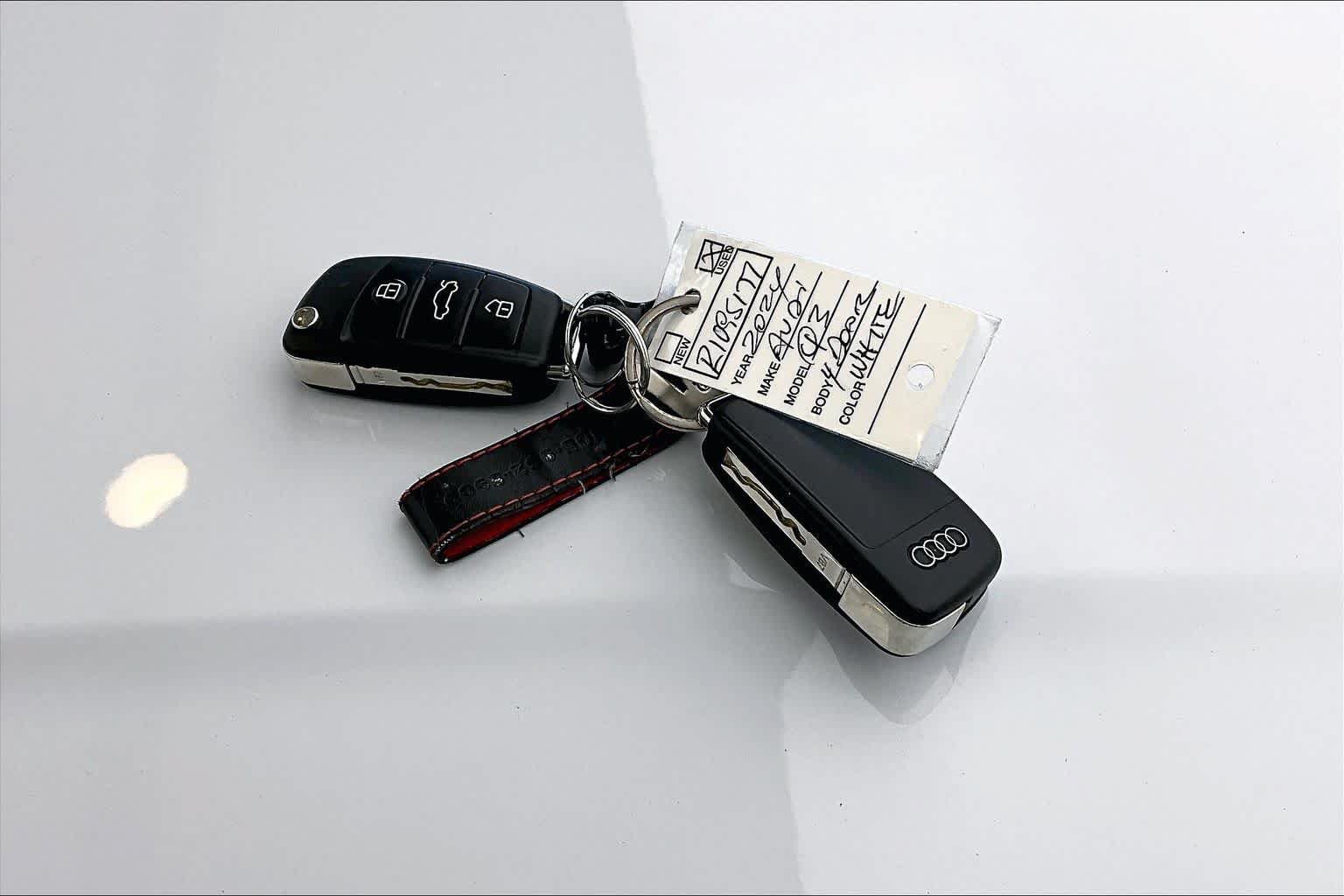 Used 2024 Audi Q3 2.0T Premium w/ Convenience Package AWD/4WD image 15