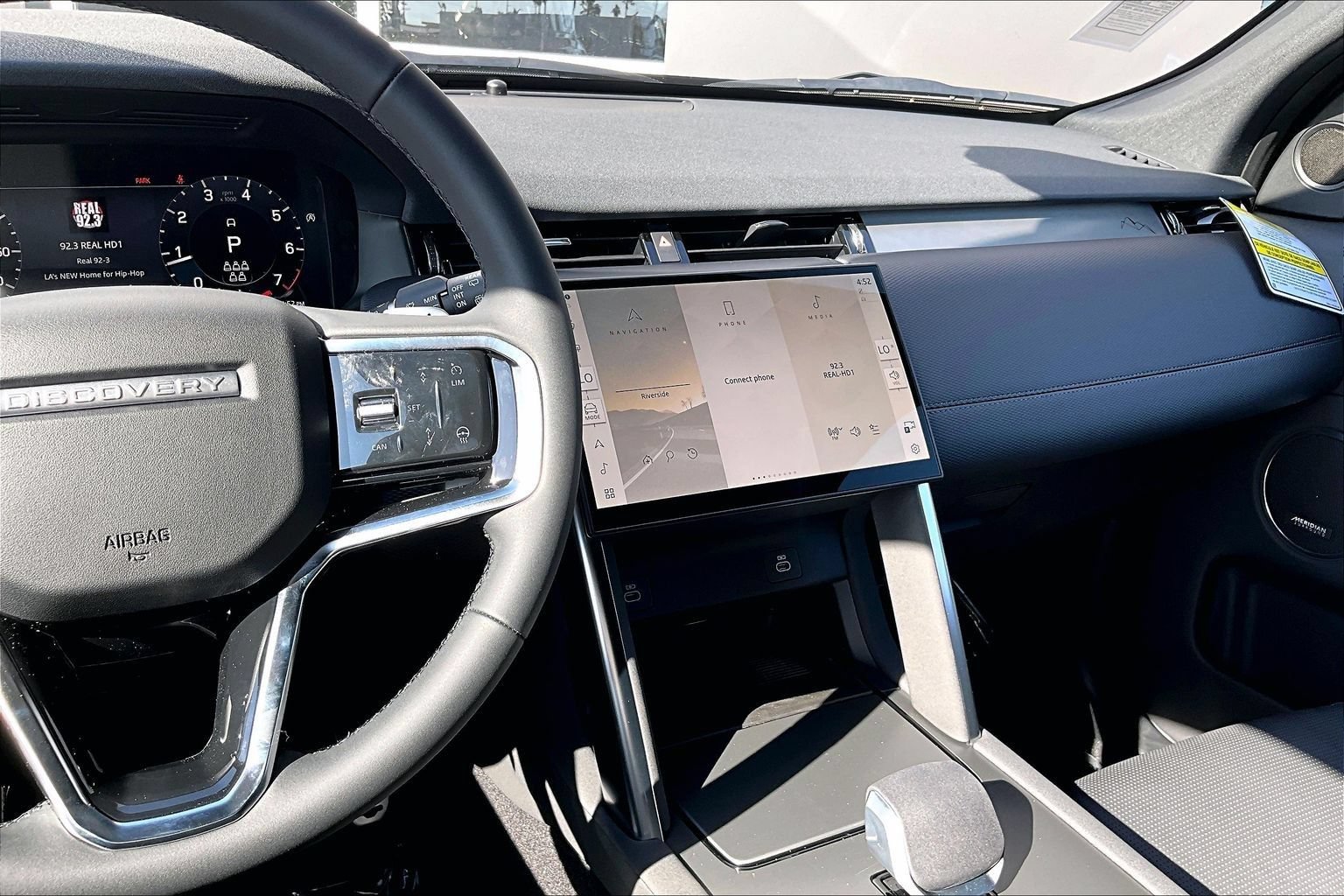 New 2026 Land Rover Discovery Sport Landmark AWD/4WD image 7