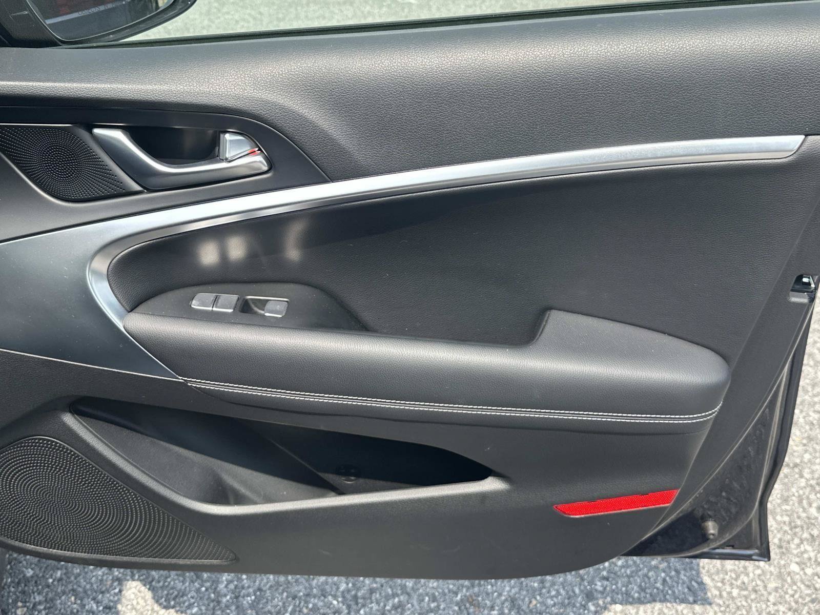 Used 2026 Genesis G70 2.5T RWD image 38