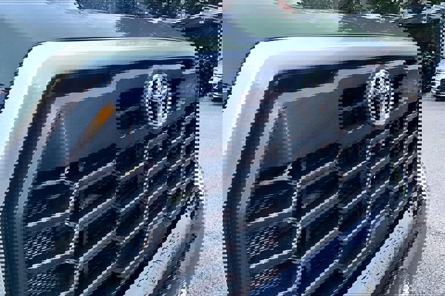 Used 2023 Toyota Tundra Limited image 29