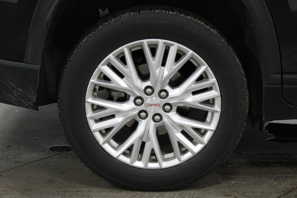 Used 2024 GMC Acadia Elevation image 12