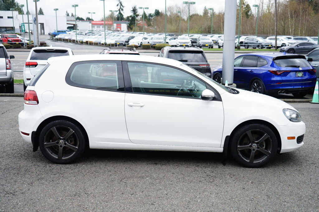 Used 2012 Volkswagen Golf 2-Door image 6