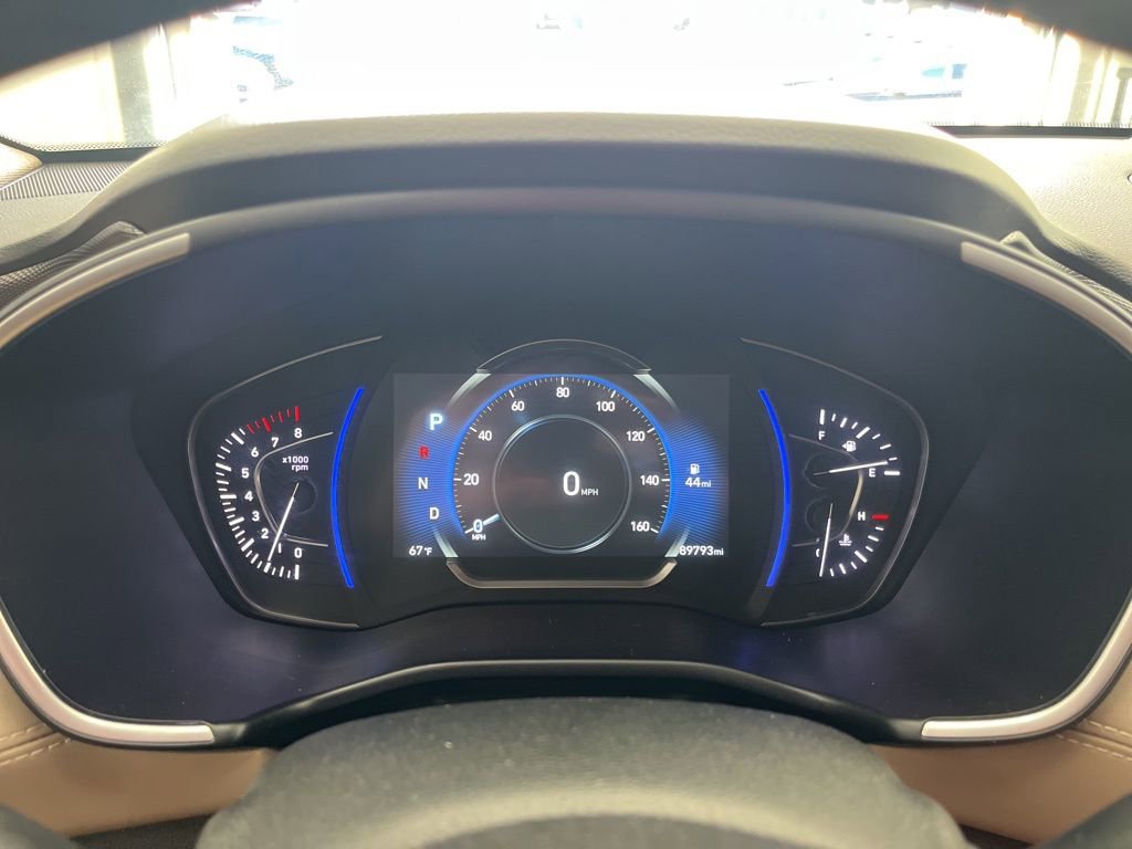 Used 2020 Hyundai Santa Fe Limited w/ Cargo Package image 17