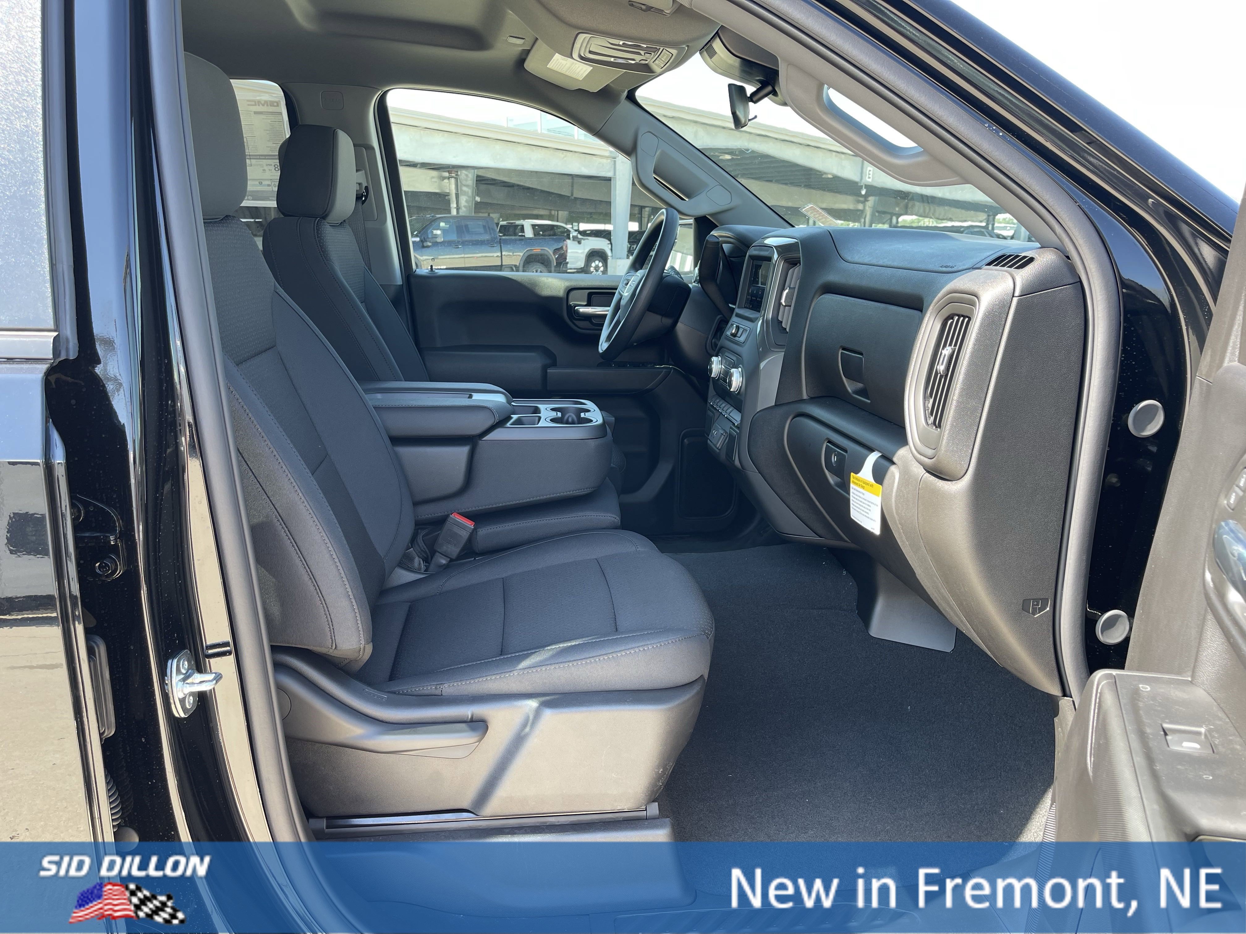 New 2026 GMC Sierra 1500 Pro w/ Graphite Edition image 7