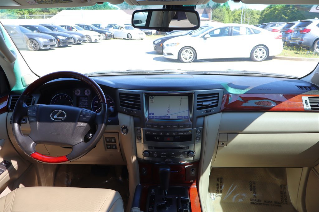 Used 2009 Lexus LX 570 4WD image 11