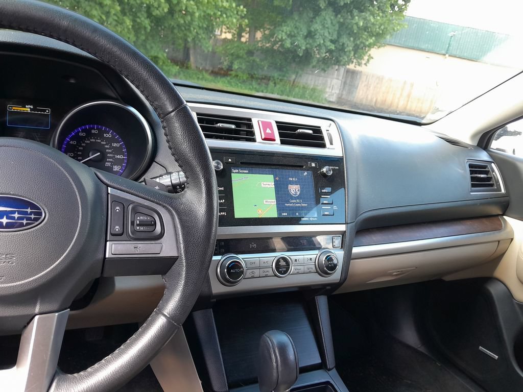 Used 2015 Subaru Outback 3.6R Limited AWD/4WD image 19