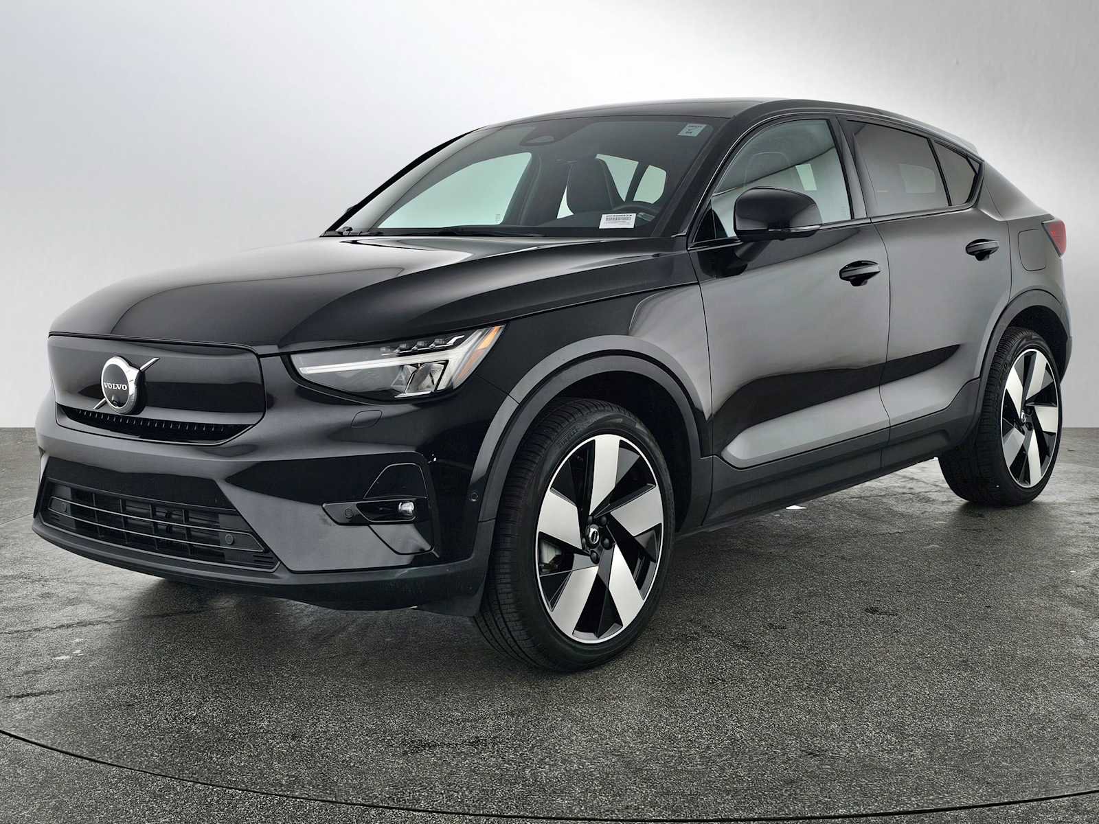 Used 2023 Volvo C40 P8 Recharge Ultimate image 7