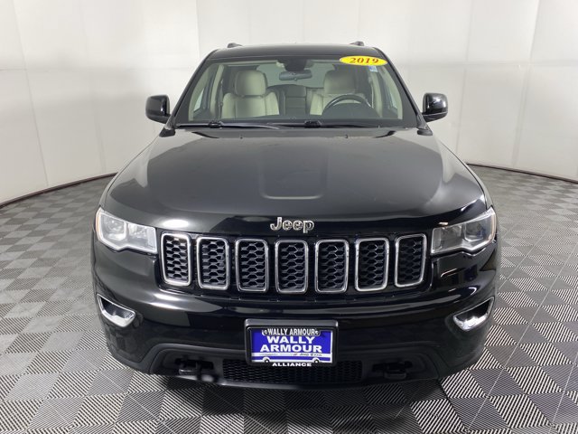 Used 2019 Jeep Grand Cherokee Laredo AWD/4WD image 11