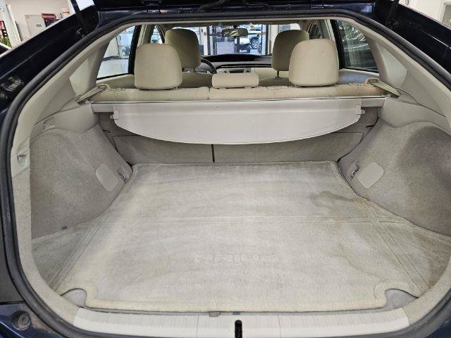 Used 2014 Toyota Prius Three FWD image 39