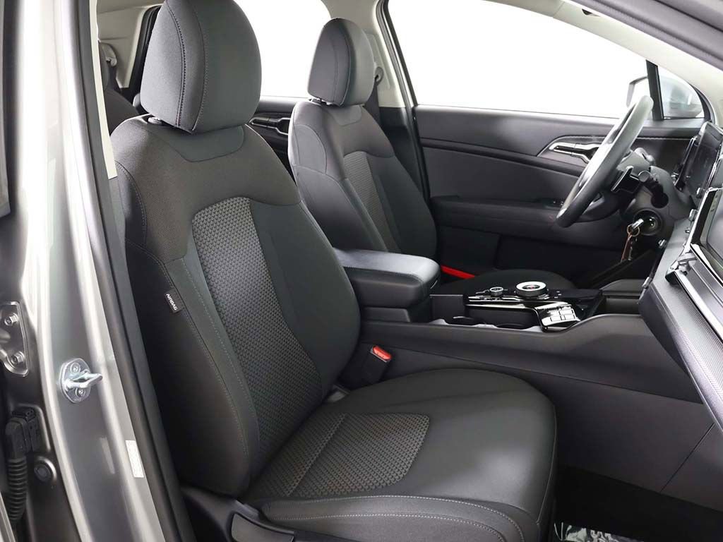 Used 2023 Kia Sportage LX AWD/4WD image 28