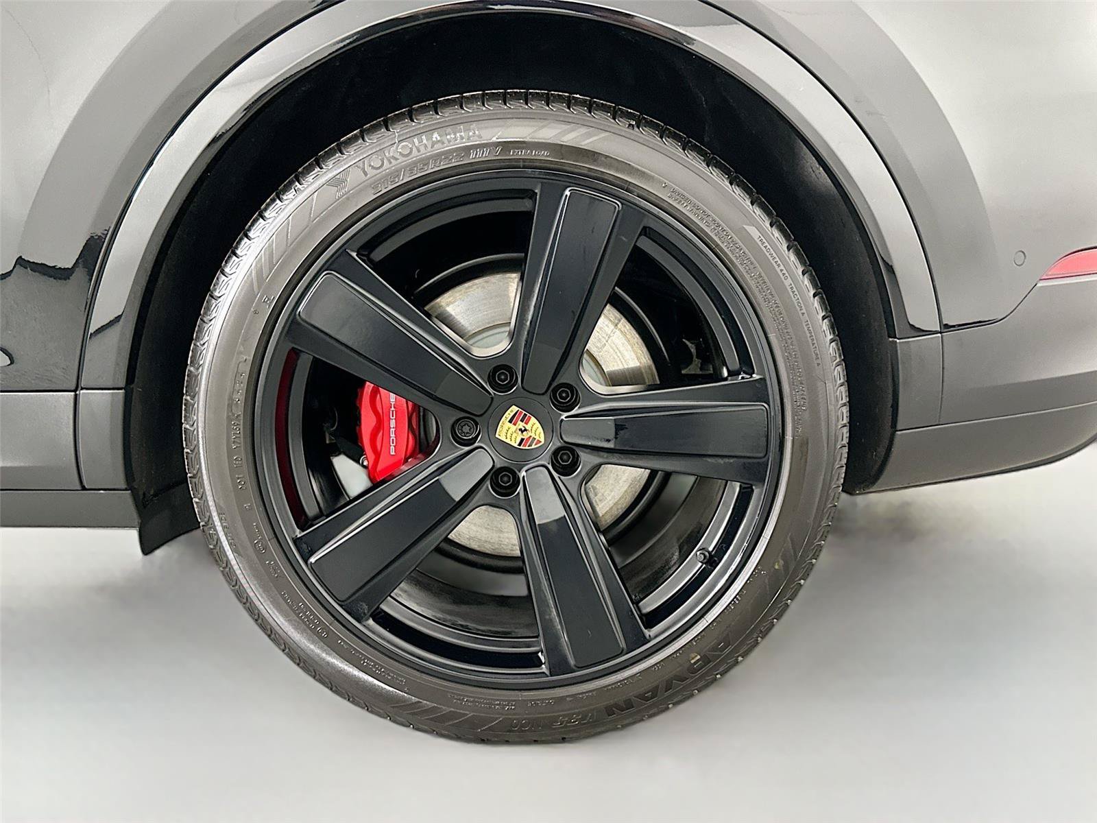 Certified 2025 Porsche Cayenne S AWD/4WD image 12