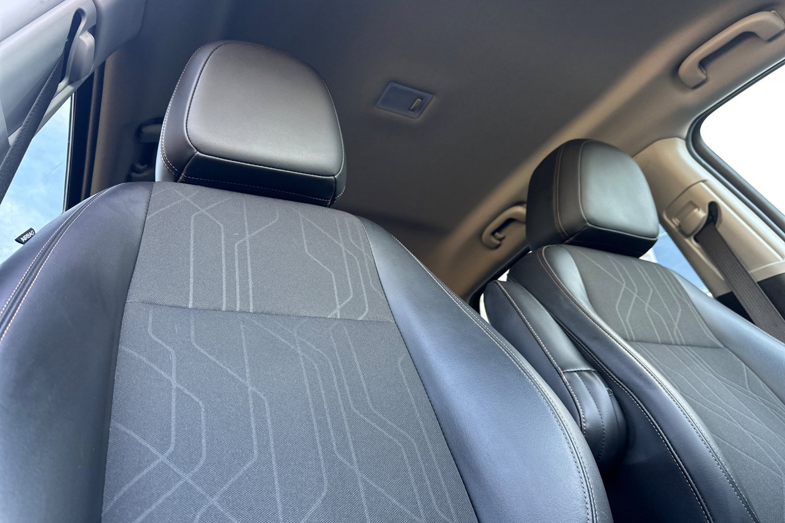 Used 2022 Chevrolet Trax LT w/ LT Convenience Package image 20