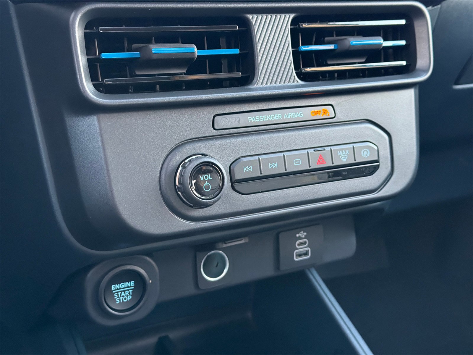 New 2026 Ford Maverick Lobo image 26