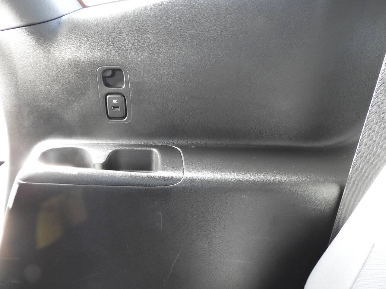Used 2022 Buick Enclave Essence w/ Experience Buick Package FWD image 37