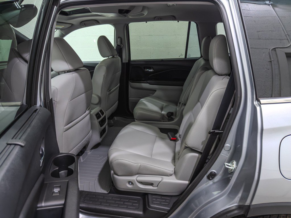 Used 2022 Honda Pilot Touring image 17