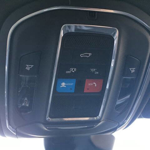 Used 2023 Jeep Grand Cherokee Altitude image 23