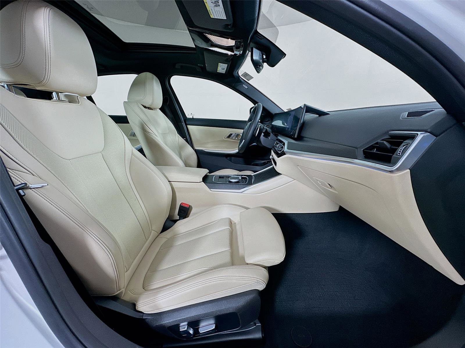 Certified 2023 BMW 330e xDrive w/ Driving Assistance Package image 29