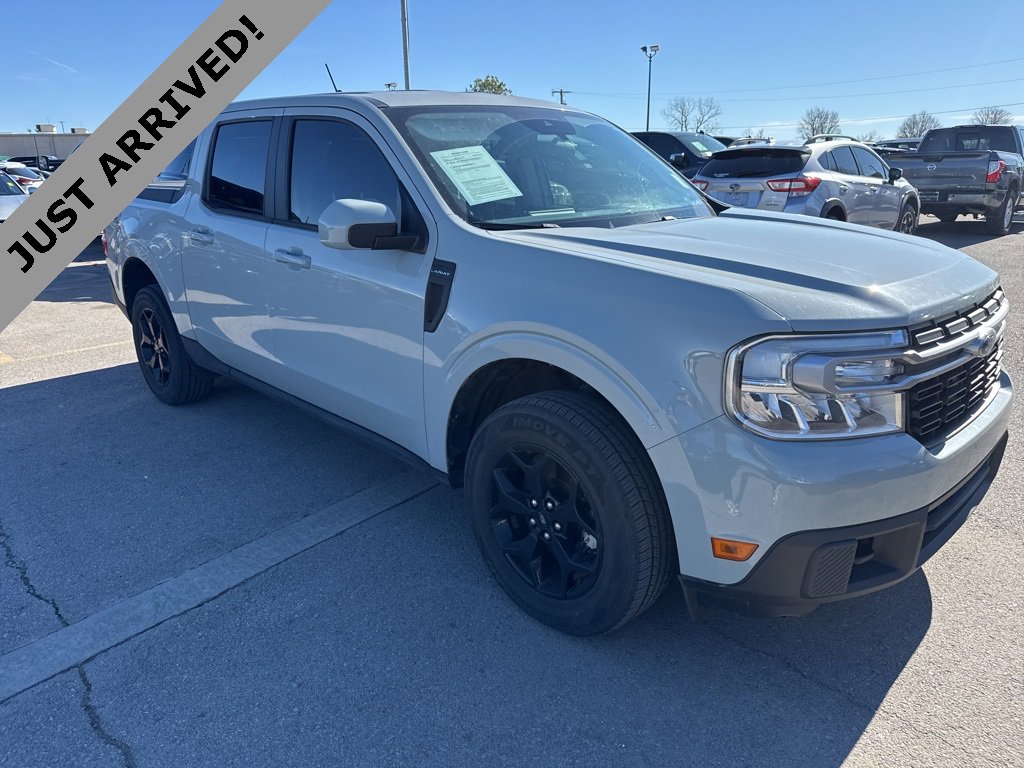Used 2022 Ford Maverick Lariat w/ Equipment Group 500A Standard image 3