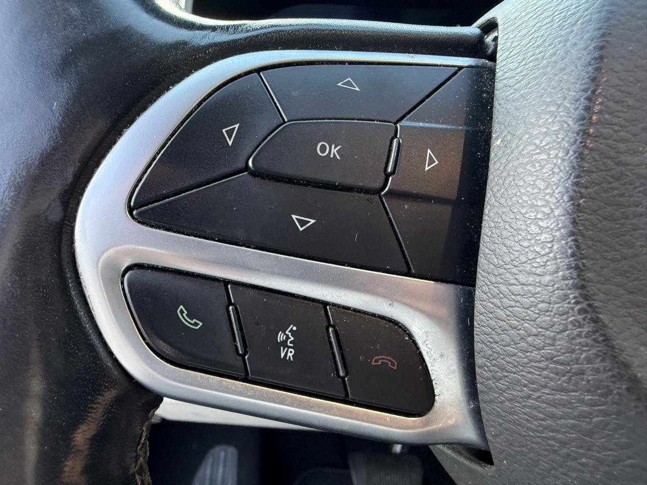 Used 2020 Chrysler Voyager LX w/ Cold Weather Group FWD image 15
