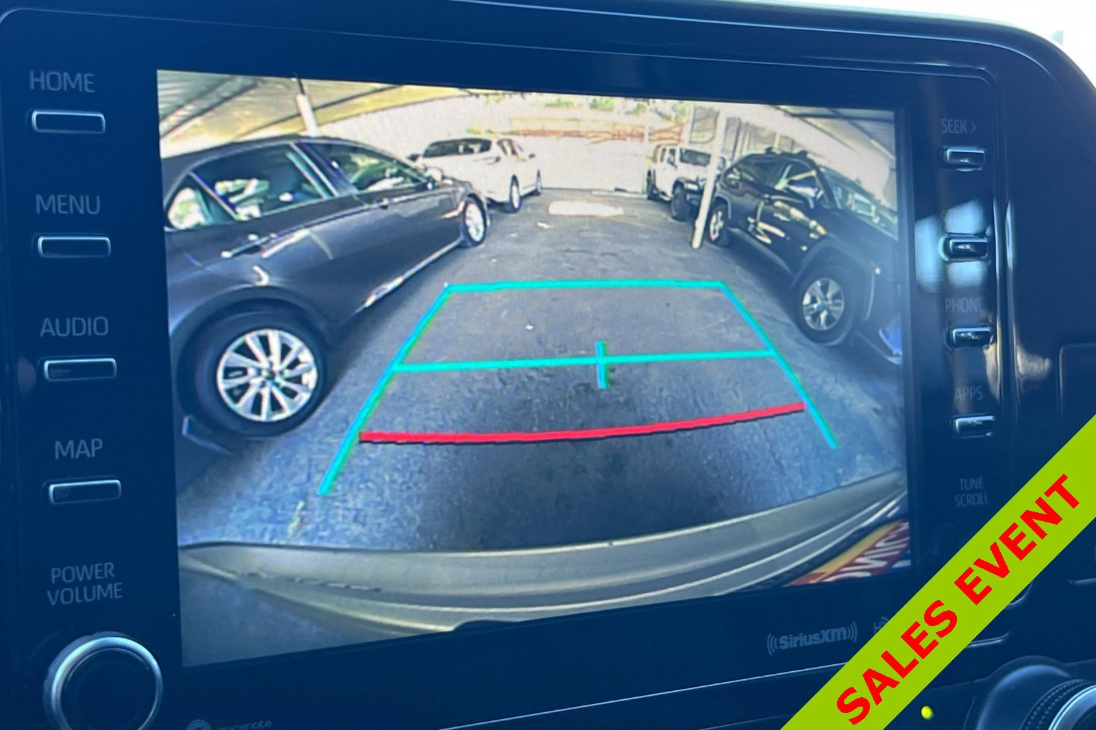 Used 2021 Toyota Highlander LE image 20