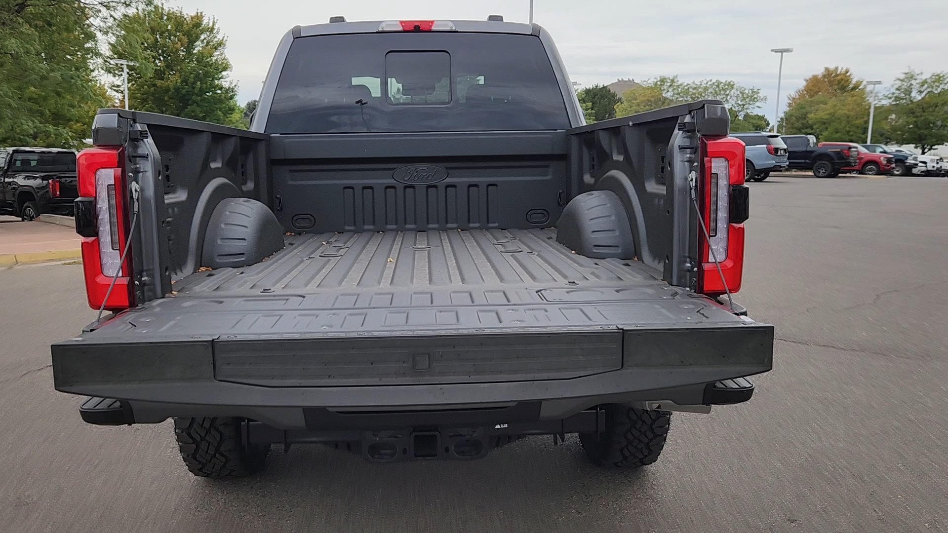 New 2026 Ford F350 Platinum w/ Tremor Off-Road Package AWD/4WD image 40