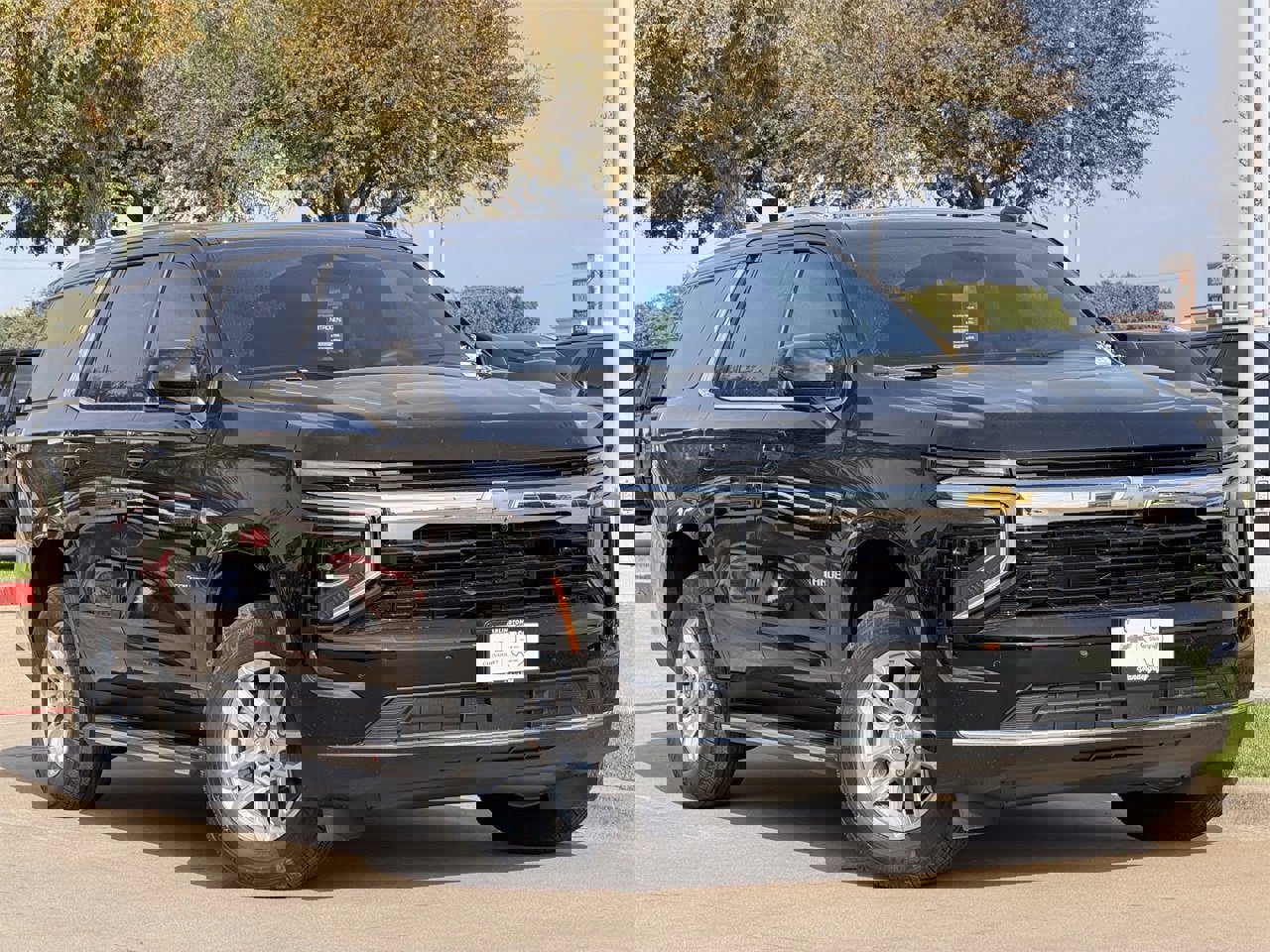 New 2026 Chevrolet Tahoe LS image 2