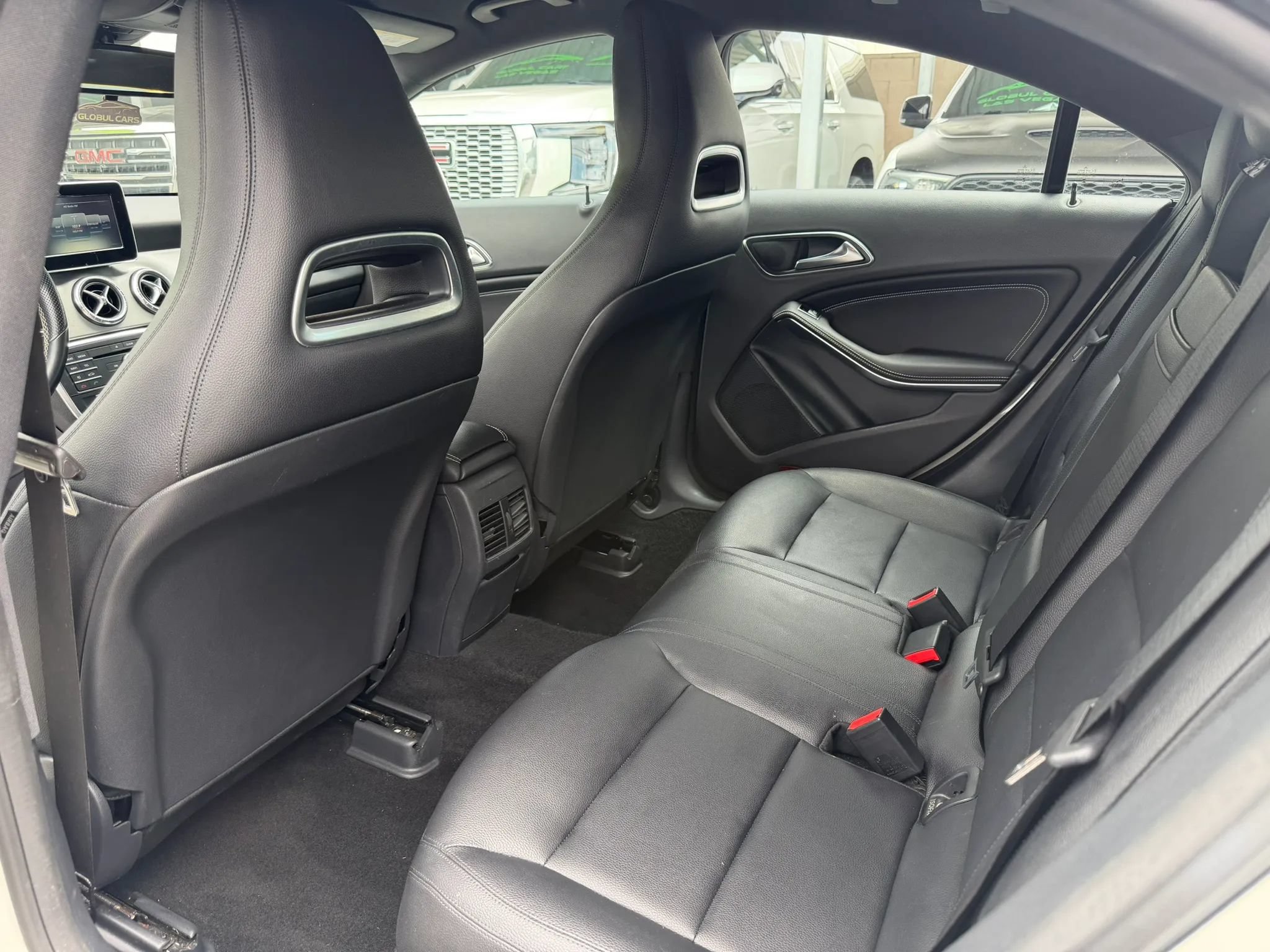 Used 2015 Mercedes-Benz CLA 250 image 12