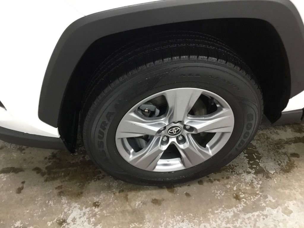 Used 2023 Toyota RAV4 XLE image 4