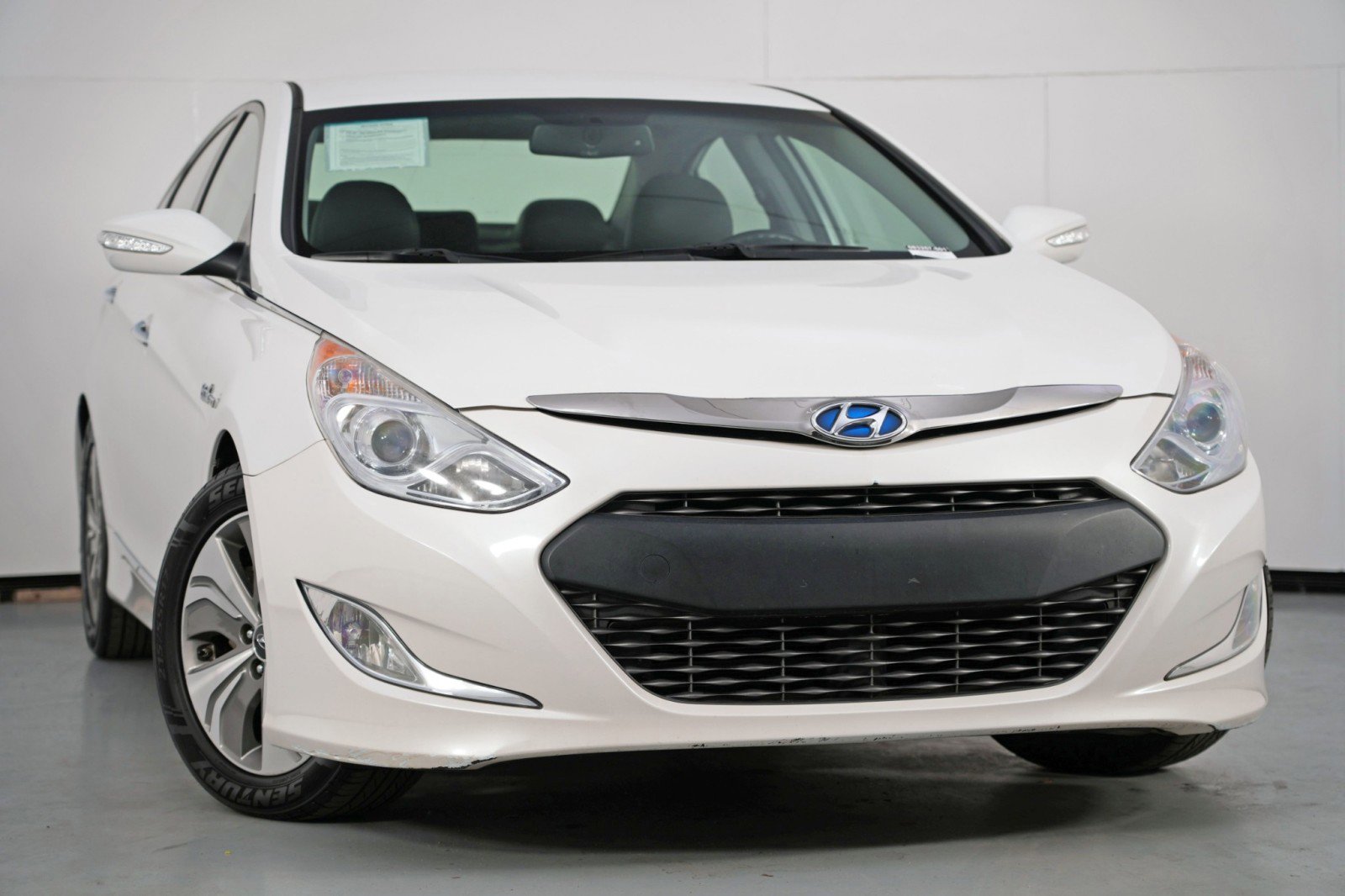 Used 2013 Hyundai Sonata Limited image 2