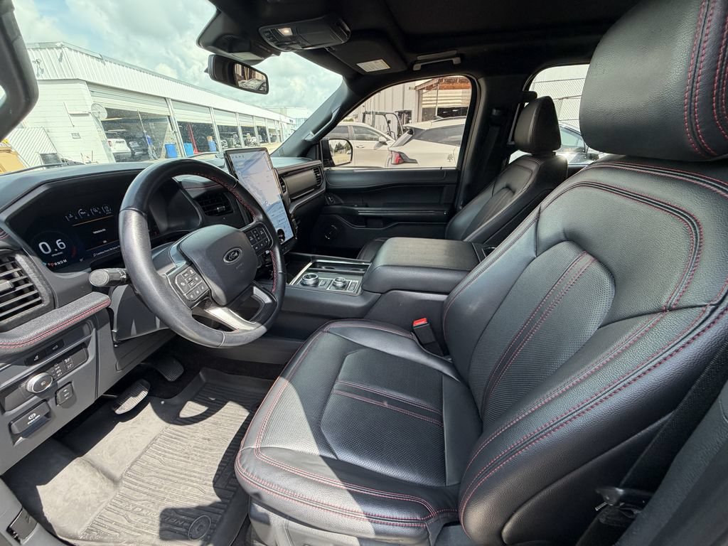 Used 2022 Ford Expedition Limited AWD/4WD image 17