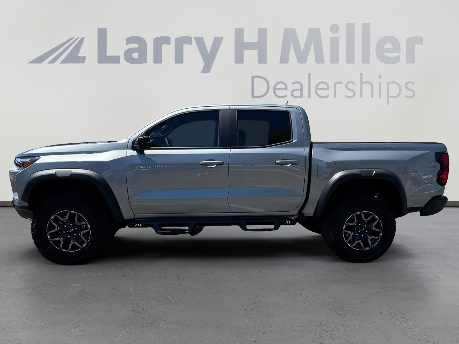 Used 2026 Chevrolet Colorado ZR2 AWD/4WD image 2