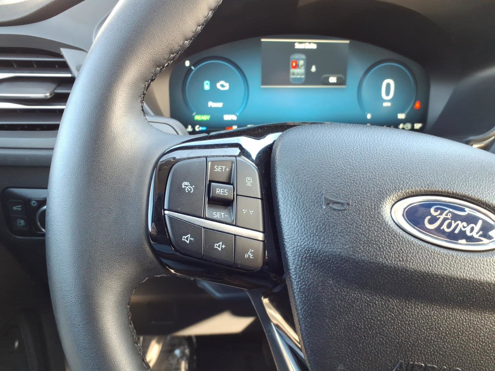 Certified 2023 Ford Escape Platinum AWD/4WD image 16