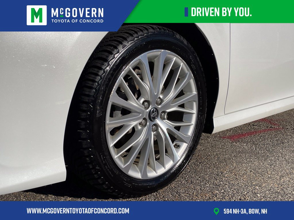 Used 2019 Toyota Camry XLE FWD image 9