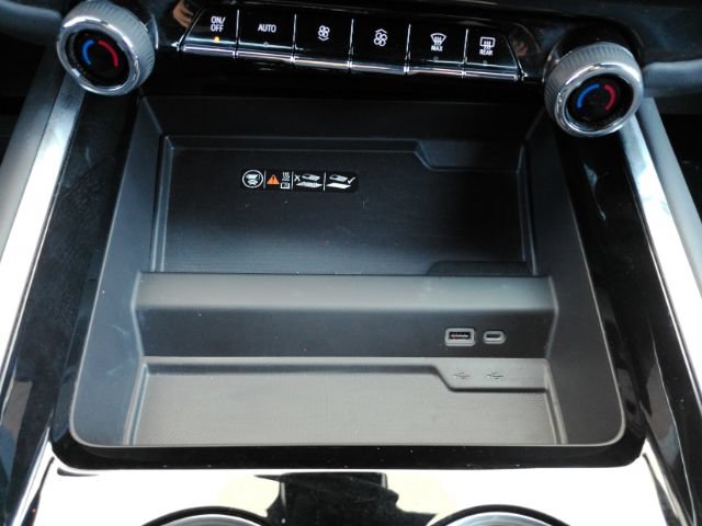 Used 2026 Chevrolet Tahoe LT RWD image 48