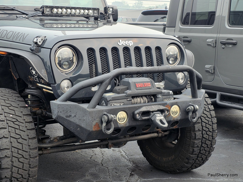 Used 2016 Jeep Wrangler Unlimited Sport w/ Connectivity Group AWD/4WD image 6