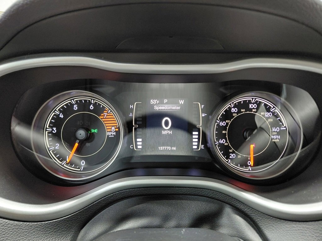 Used 2018 Jeep Cherokee Latitude Plus w/ Cold Weather Group image 31