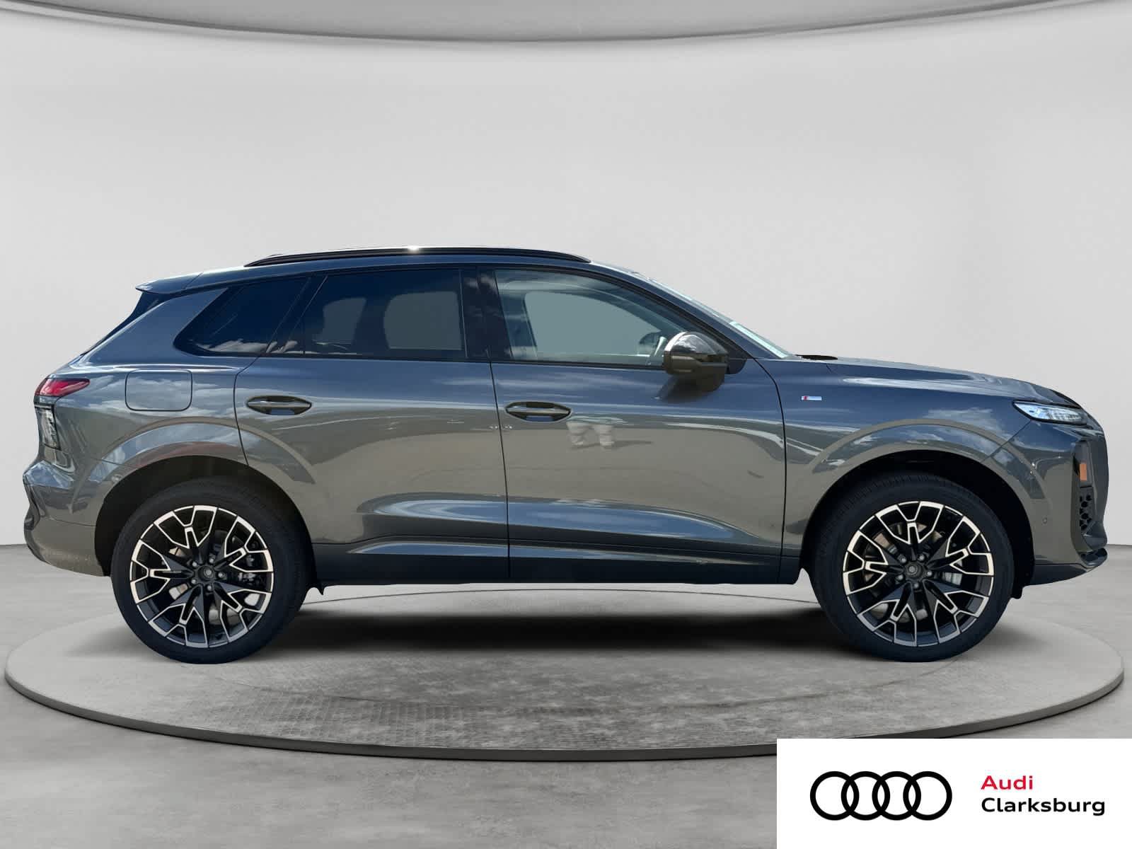 New 2026 Audi Q3 quattro 2.0T AWD/4WD image 4