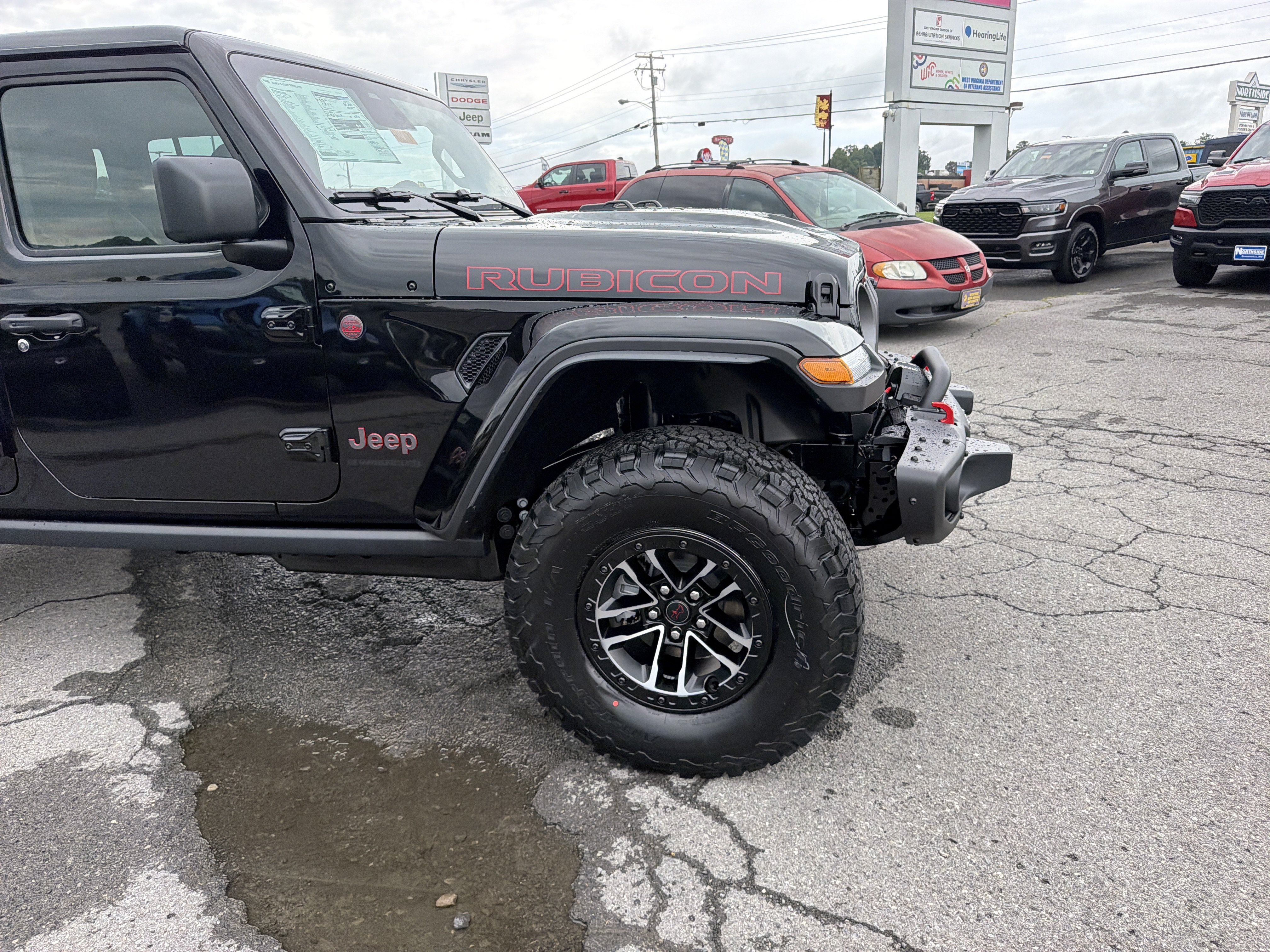 New 2027 Jeep Wrangler Unlimited Rubicon AWD/4WD image 4