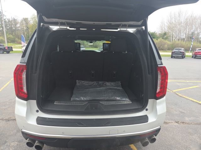 Used 2021 GMC Yukon Denali w/ Denali Premium Package AWD/4WD image 40
