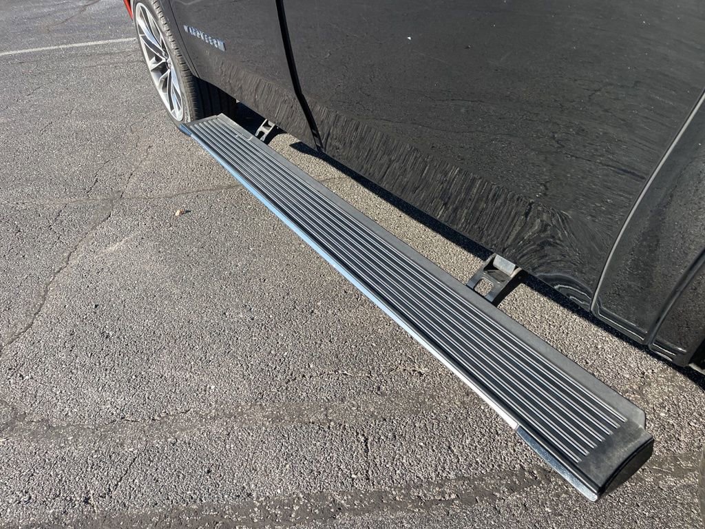 New 2024 Jeep Wagoneer L Series III w/ Premium Group I image 13