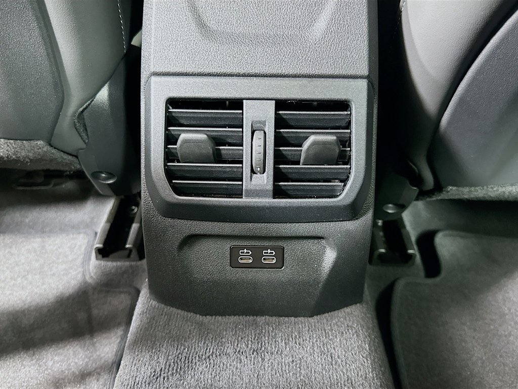 New 2026 BMW 228i w/ Technology Package FWD image 18