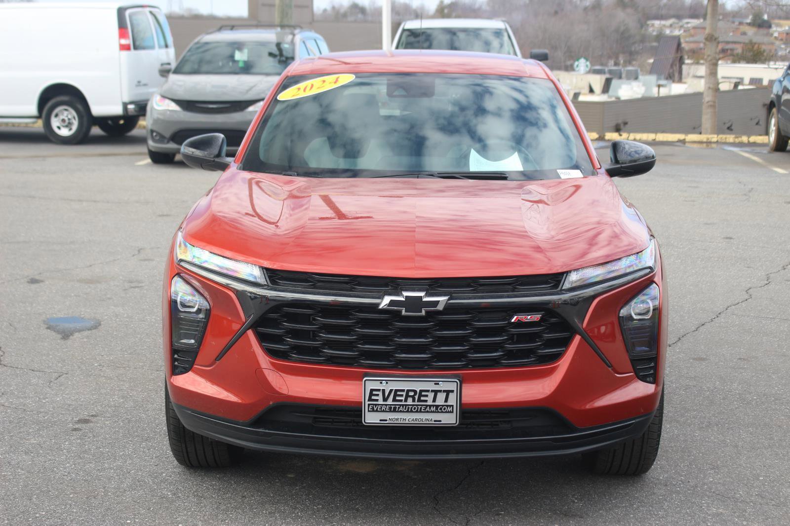 Used 2024 Chevrolet Trax RS w/ Driver Confidence Package image 2