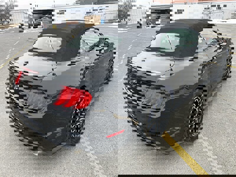 Used 2018 Ford Mustang Premium image 3