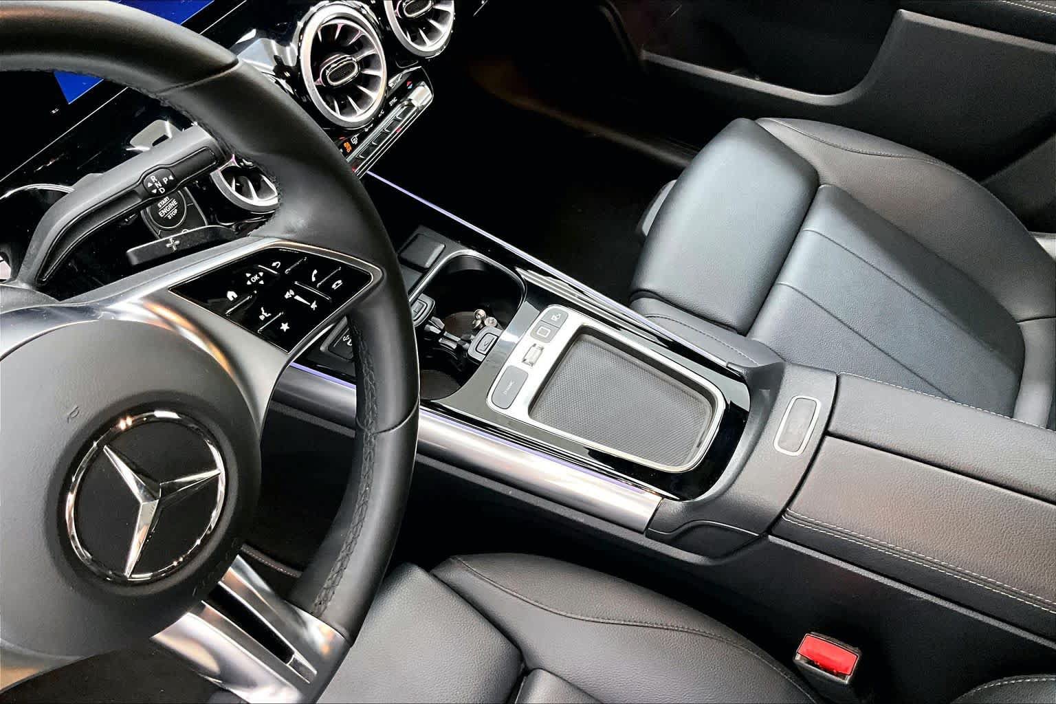 Used 2025 Mercedes-Benz GLA 250 image 16