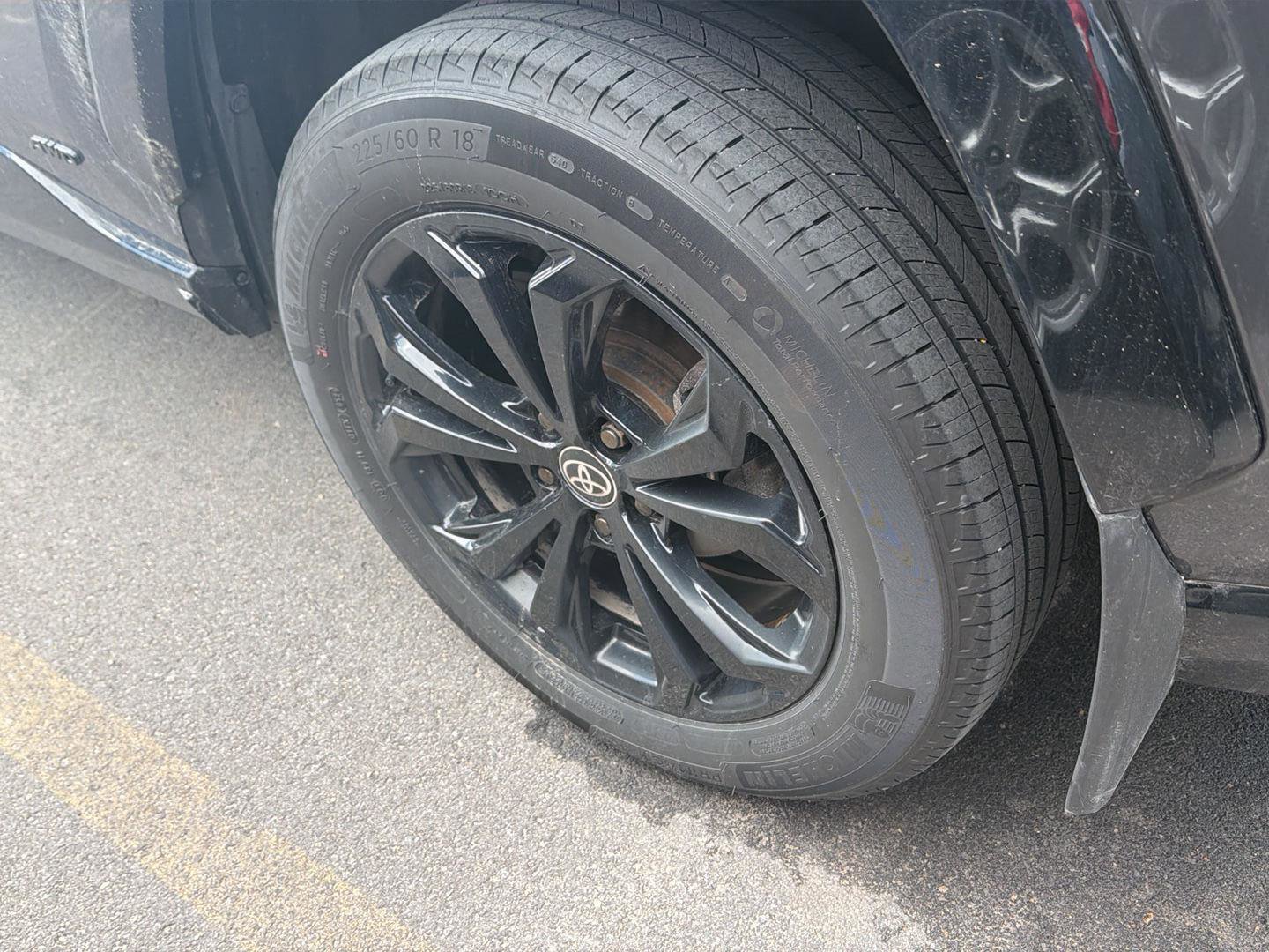 Used 2024 Toyota RAV4 XSE w/ Weather Package AWD/4WD image 10