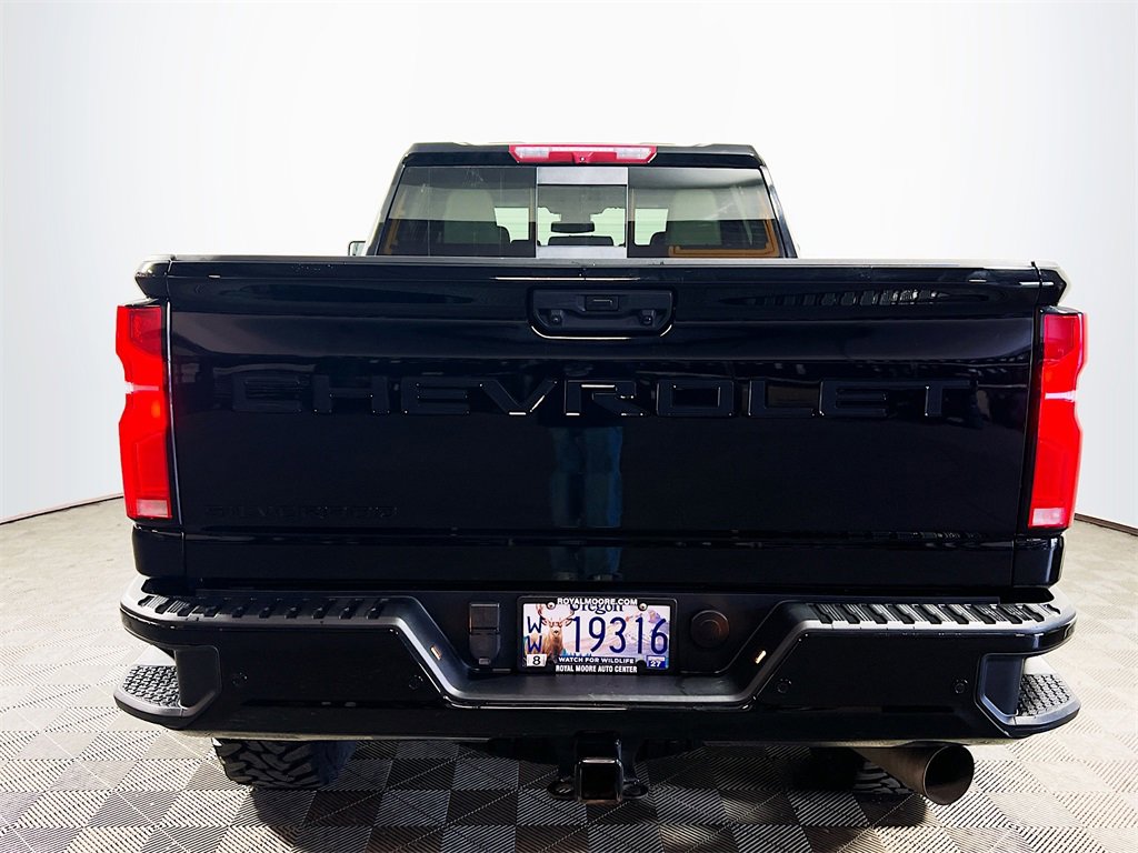 Used 2024 Chevrolet Silverado 2500 ZR2 w/ LPO, Dark Essentials Package image 7