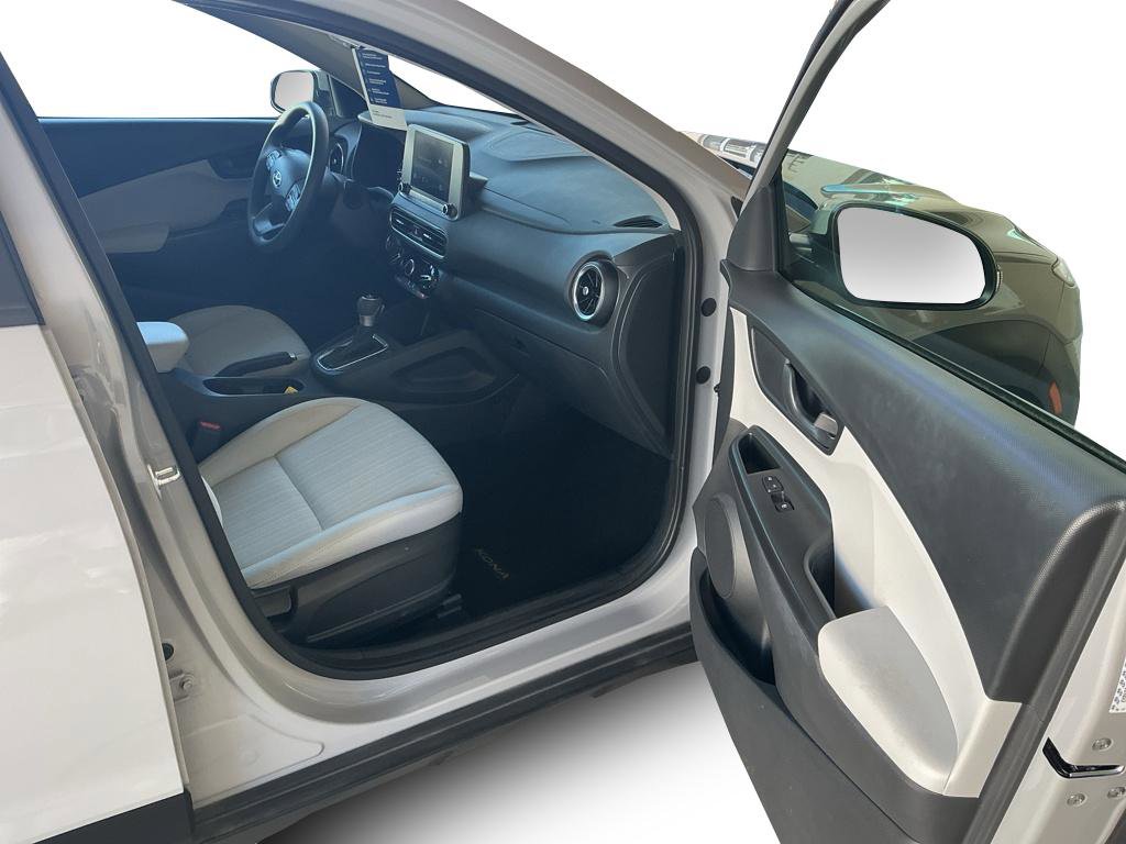 Certified 2023 Hyundai Kona SEL AWD/4WD image 7