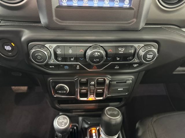 Used 2023 Jeep Wrangler Unlimited w/ Cold Weather Group image 23