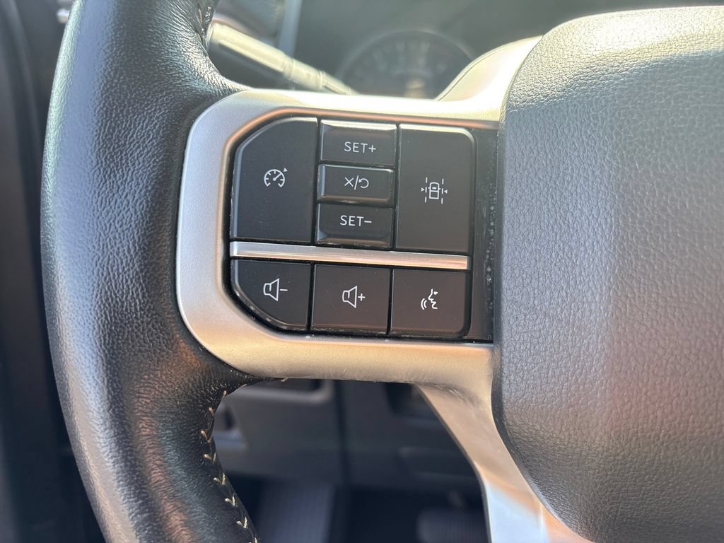 Used 2024 Ford Expedition XLT AWD/4WD image 11